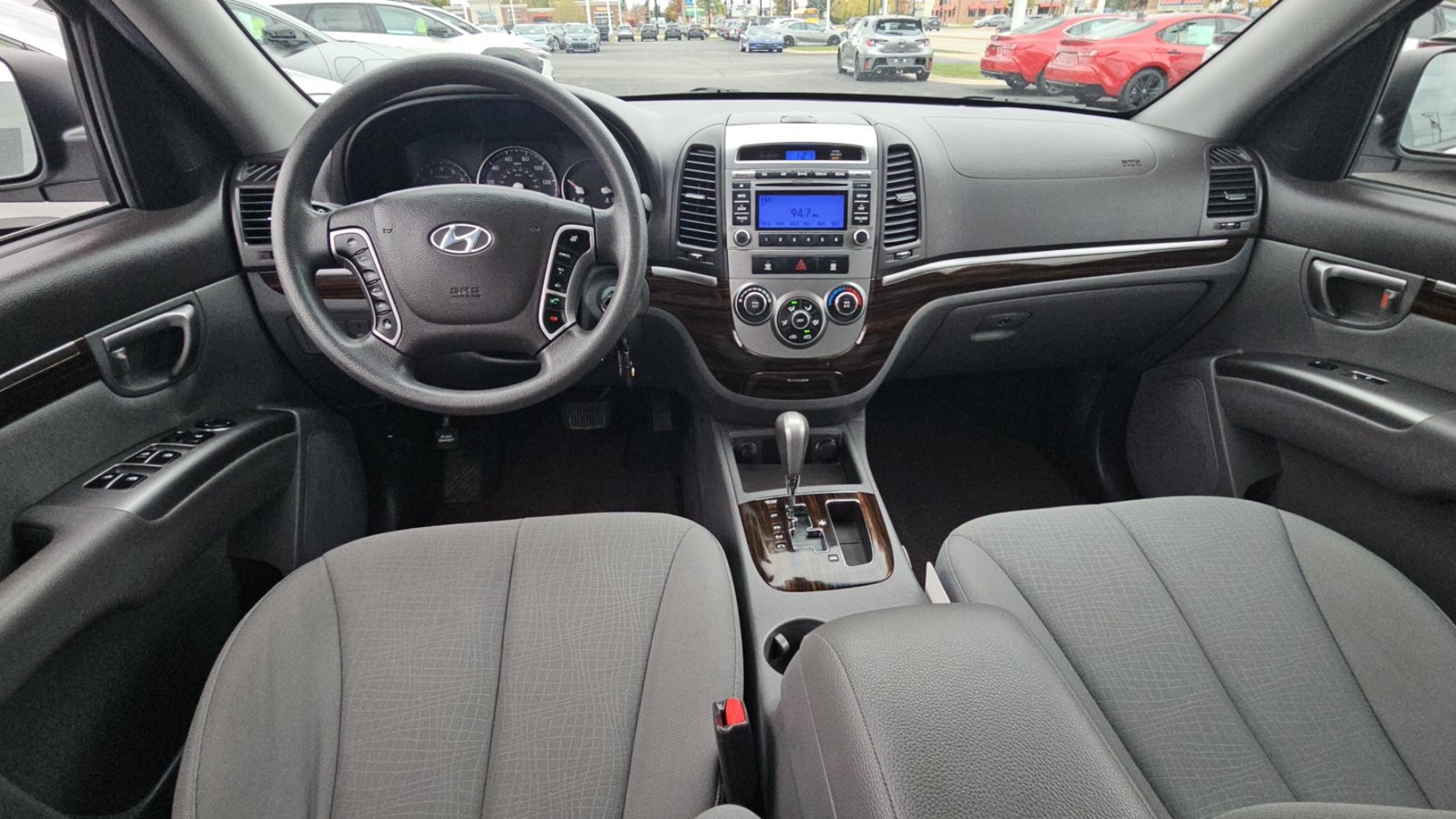 Used 2010 Hyundai Santa Fe GLS FWD image 8