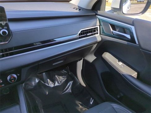 Used 2022 Mitsubishi Outlander SE image 17