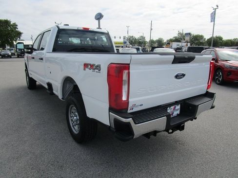New 2025 Ford F250 XL w/ FX4 Off-Road Package image 5