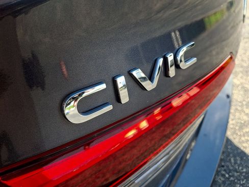 Used 2022 Honda Civic EX image 24