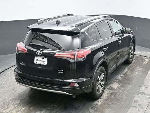 Used 2017 Toyota RAV4 XLE image 21