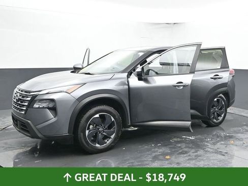 Used 2024 Nissan Rogue SV image 55