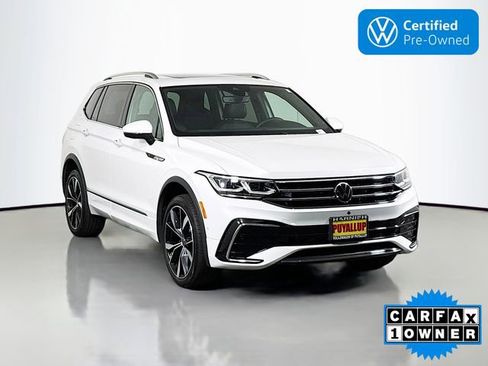 Certified 2022 Volkswagen Tiguan SEL R-Line image 1