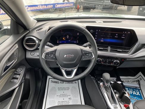 Used 2025 Chevrolet Trax ACTIV w/ Driver Confidence Package FWD image 19