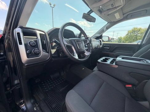 Used 2017 GMC Sierra 1500 SLE w/ SLE Value Package AWD/4WD image 18