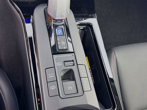 New 2026 Toyota Prius Plug-In Hybrid FWD image 21