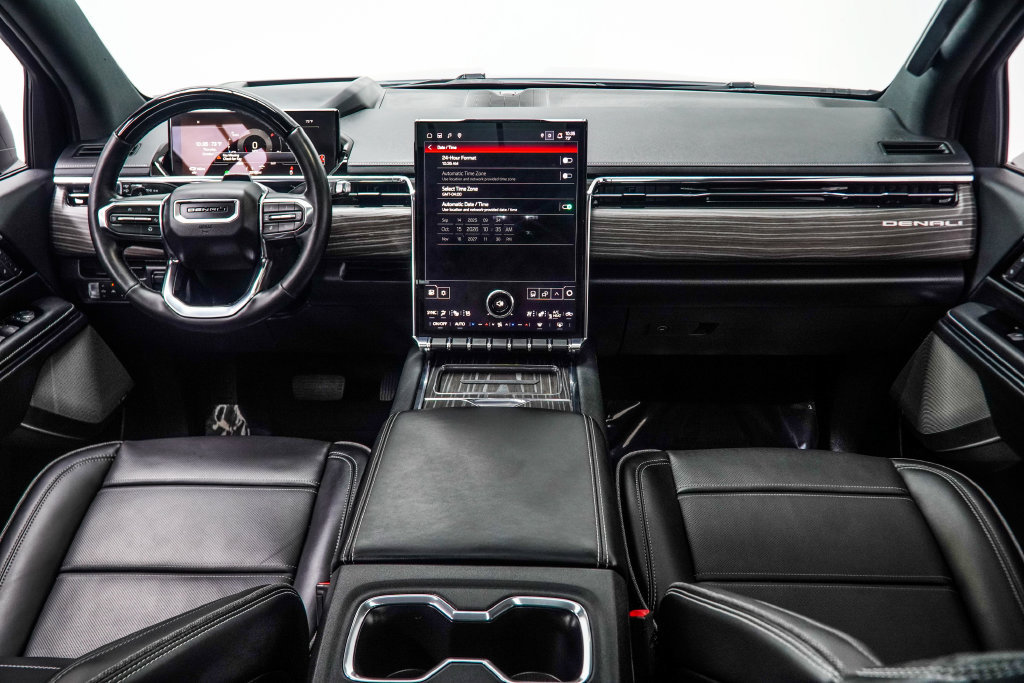 Used 2025 GMC Sierra EV Denali AWD/4WD image 5
