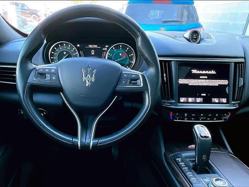 Used 2023 Maserati Levante GT image 6