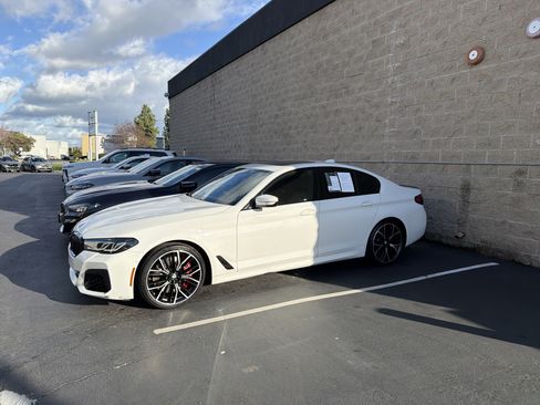 Certified 2023 BMW 540i w/ M Sport Package image 31