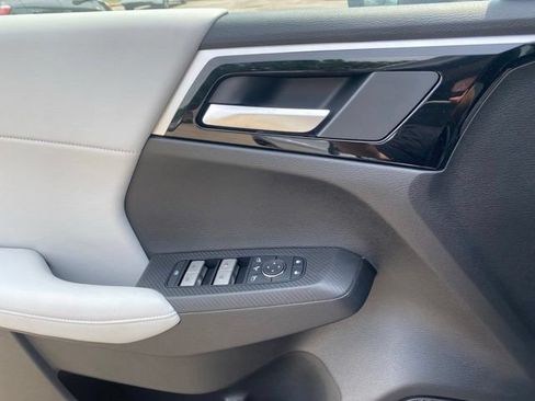 New 2026 Mitsubishi Outlander LE FWD image 23