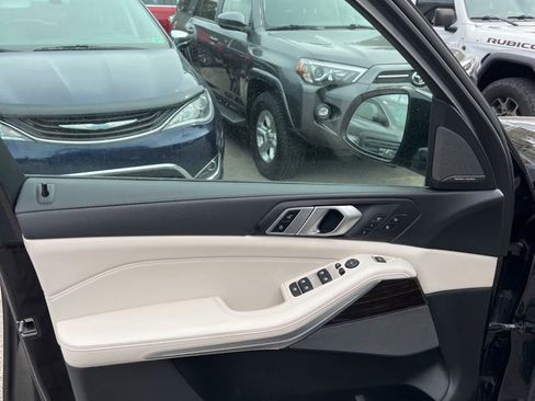 Used 2020 BMW X5 sDrive40i w/ M Sport Package image 10