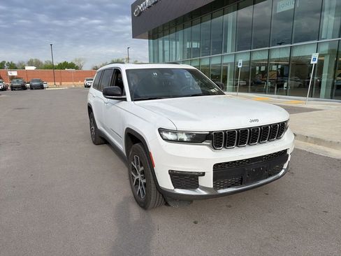 Used 2024 Jeep Grand Cherokee L Limited w/ Luxury Tech Group II image 6