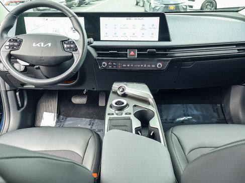 Used 2024 Kia EV6 Light RWD image 8