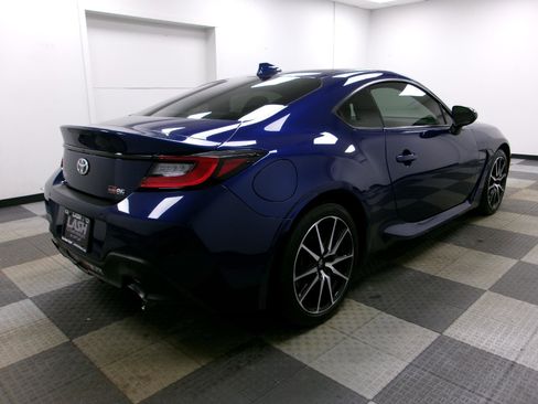 Used 2022 Toyota GR86 image 13