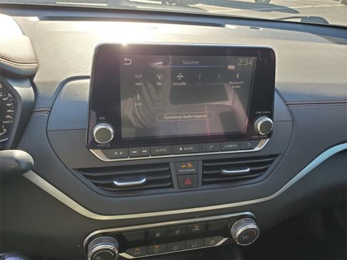 Certified 2022 Nissan Altima 2.5 SR image 32