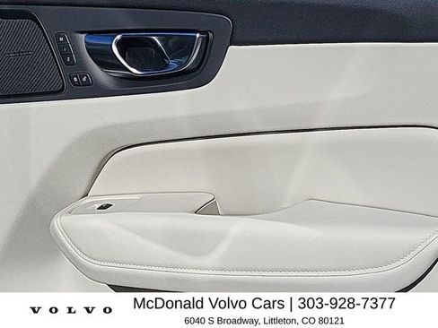 New 2026 Volvo XC60 T8 Ultra w/ Protection Package Premier AWD/4WD image 18