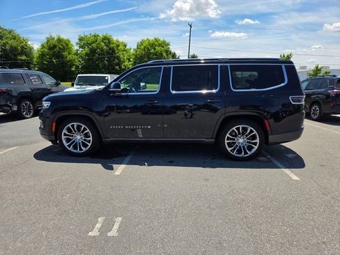 Used 2022 Jeep Grand Wagoneer Series II AWD/4WD image 12