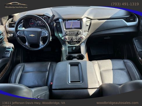 Used 2019 Chevrolet Suburban LT image 32