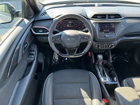 Used 2023 Chevrolet TrailBlazer RS AWD/4WD image 5