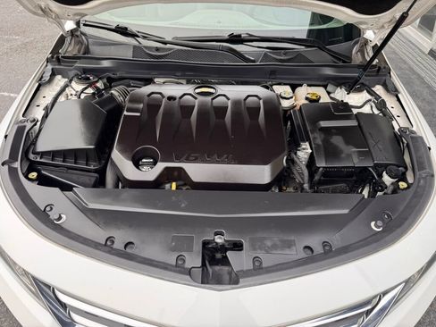 Used 2018 Chevrolet Impala LT image 38