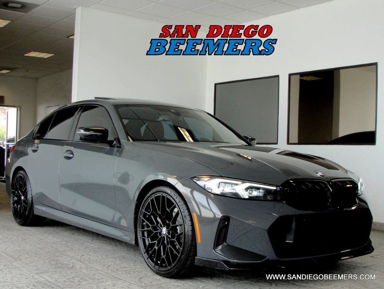 Used 2024 BMW 330i Sedan w/ M Sport Package RWD image 1