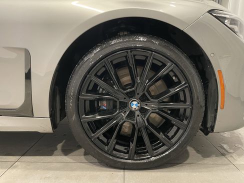 Certified 2022 BMW 750i xDrive w/ Executive Package image 10