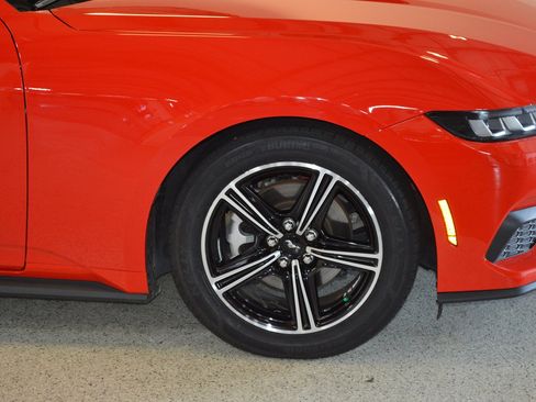 Used 2025 Ford Mustang Premium RWD image 9