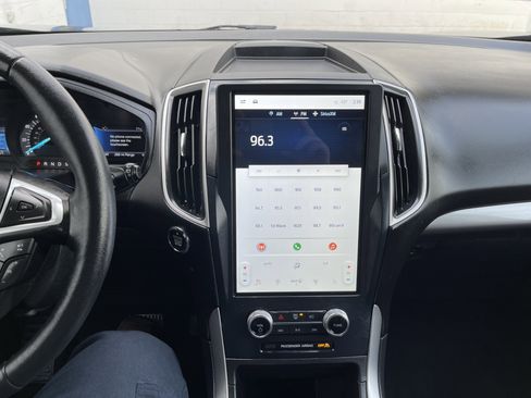 Used 2024 Ford Edge SEL w/ Convenience Package image 9