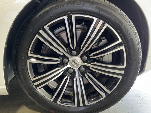 Used 2021 Volvo S60 T8 Inscription AWD/4WD image 10