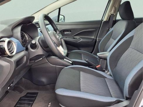 Certified 2025 Nissan Versa SV w/ Trunk Package FWD image 10