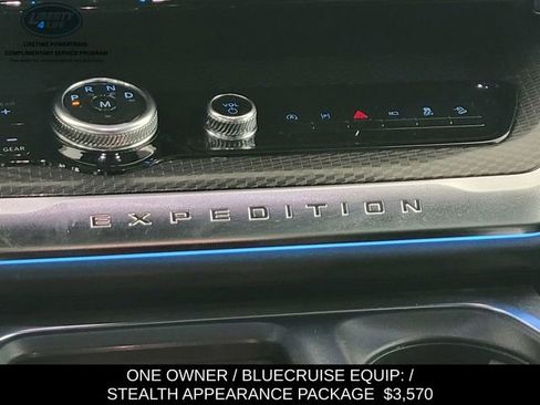 Used 2025 Ford Expedition Max Platinum w/ Stealth Appearance Package image 24