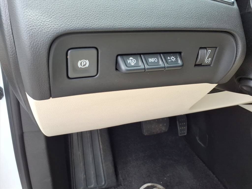 Used 2023 Buick Enclave Avenir w/ Trailering Package, 5000 lbs. AWD/4WD image 25