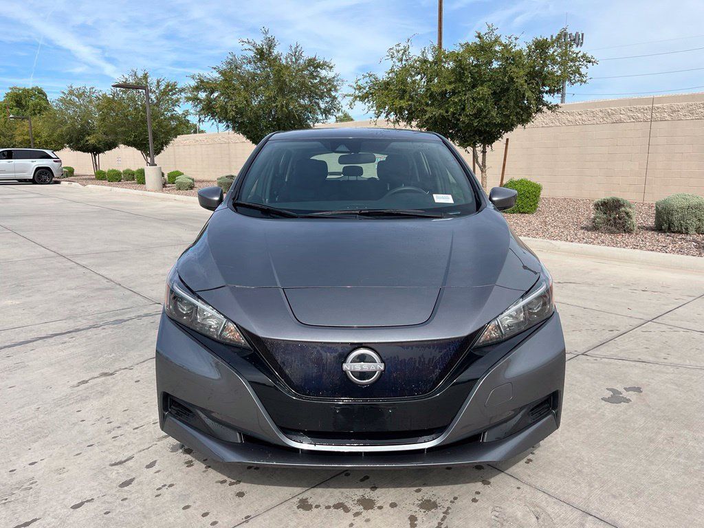 Used 2025 Nissan Leaf S FWD image 3