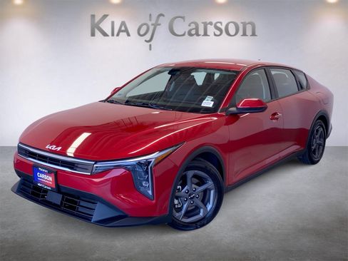 Certified 2025 Kia K4 FWD image 1