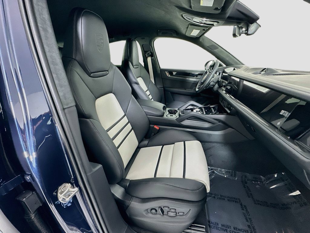 New 2026 Porsche Cayenne Turbo GT AWD/4WD image 29