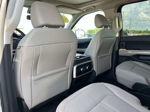 Used 2024 Ford Expedition Limited AWD/4WD image 21
