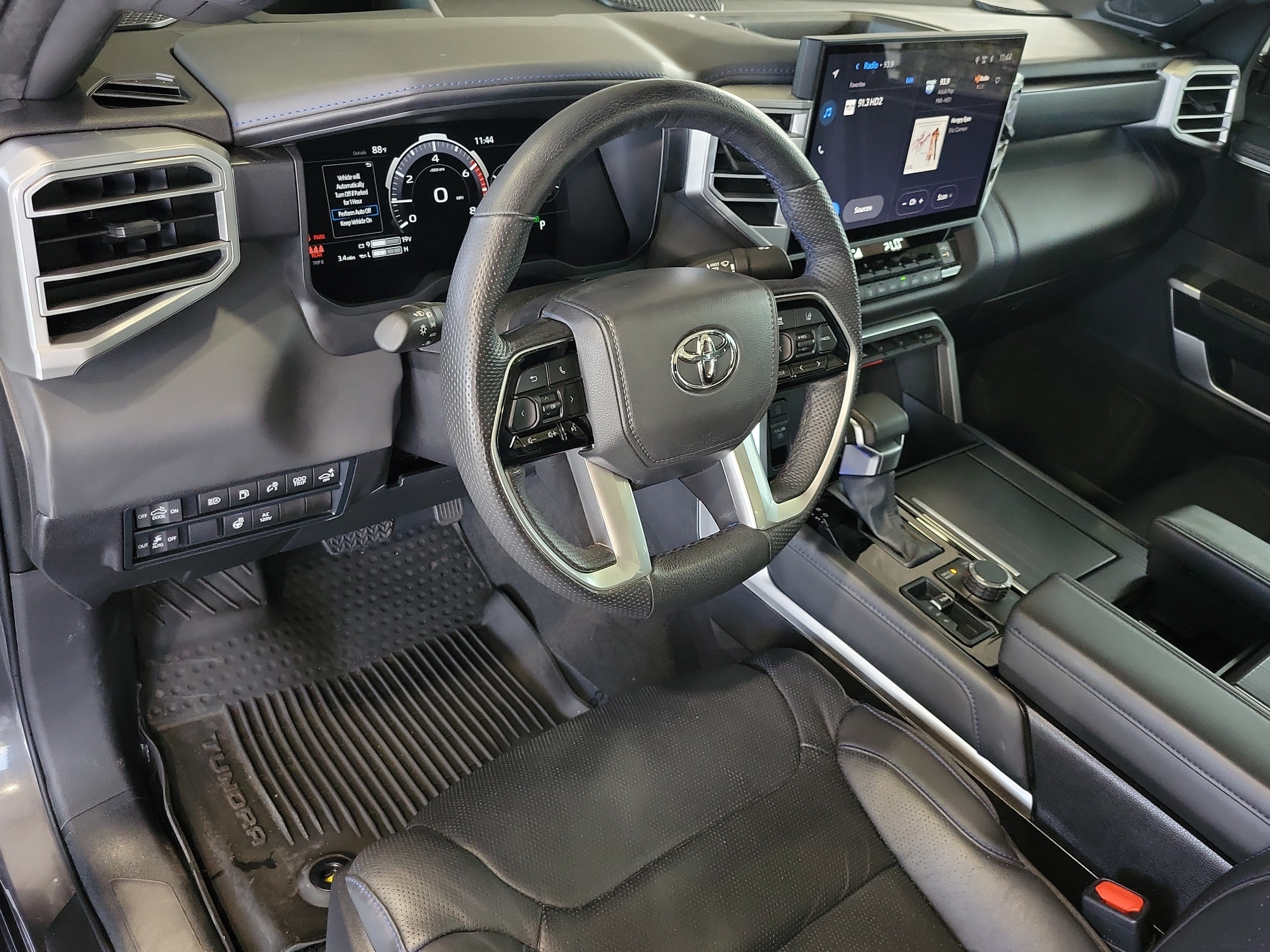 Used 2025 Toyota Tundra Platinum AWD/4WD image 17