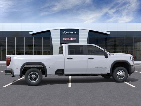 New 2026 GMC Sierra 3500 Pro w/ 1SA Pro Safety Plus Package AWD/4WD image 5