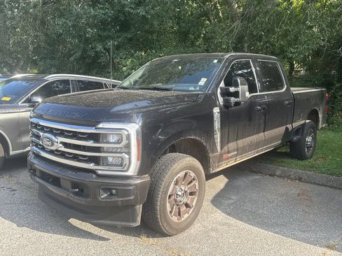 Used 2024 Ford F250 King Ranch AWD/4WD image 3
