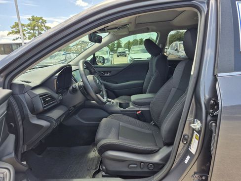Used 2024 Subaru Outback Premium w/ Popular Package #1A AWD/4WD image 2