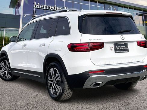 New 2026 Mercedes-Benz GLB 250 GLB 250 image 3