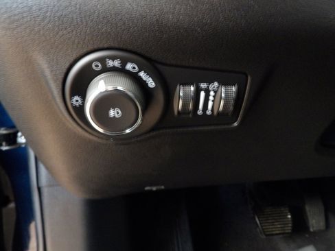 Used 2024 Jeep Compass Limited image 26