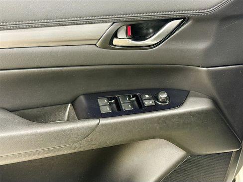 Used 2020 MAZDA CX-5 Touring image 17