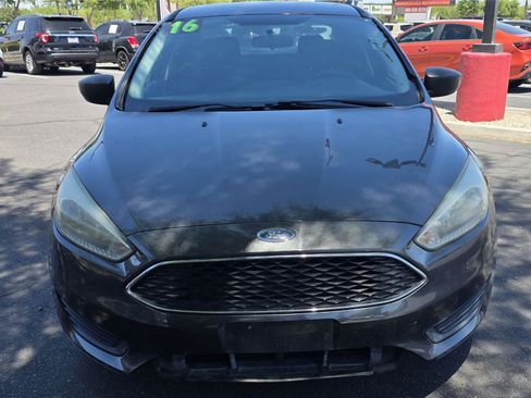 Used 2016 Ford Focus S w/ Exterior Protection Package FWD image 2