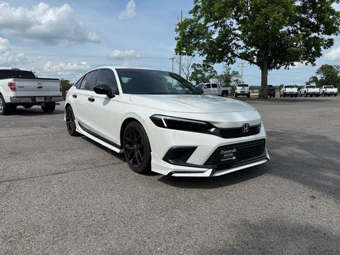 Used 2024 Honda Civic Sport image 6