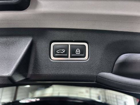 Used 2023 Kia Sorento SX AWD/4WD image 28