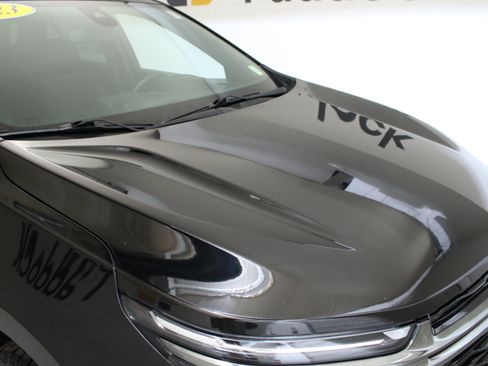 Used 2023 Chevrolet Equinox RS image 12