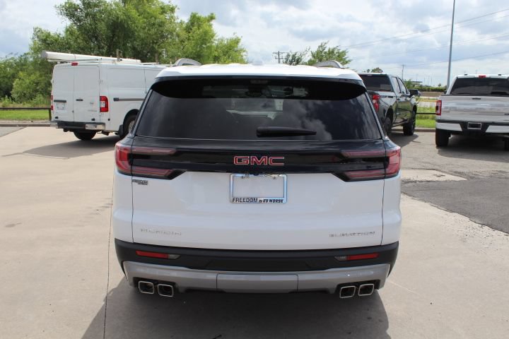 New 2026 GMC Acadia Elevation w/ Elevation Premium Package FWD image 4