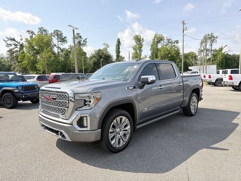 Used 2021 GMC Sierra 1500 Denali w/ Denali Ultimate Package AWD/4WD image 9