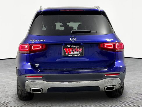Used 2021 Mercedes-Benz GLB 250 4MATIC image 5